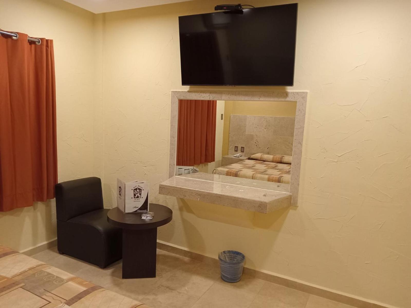 Hotel Parador Del Rey 테믹스코 외부 사진